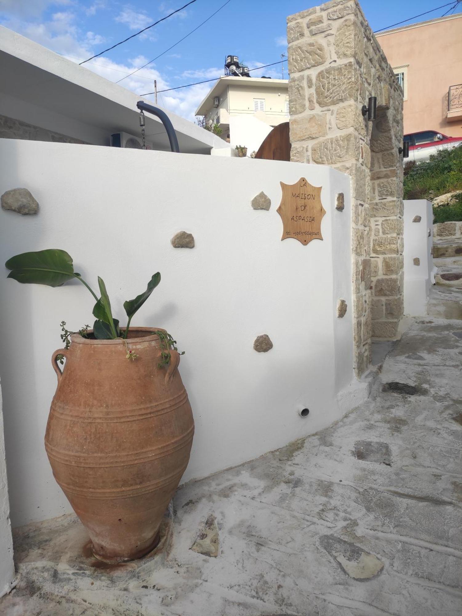 La Maison D Aspasia Kamilari Exteriör bild