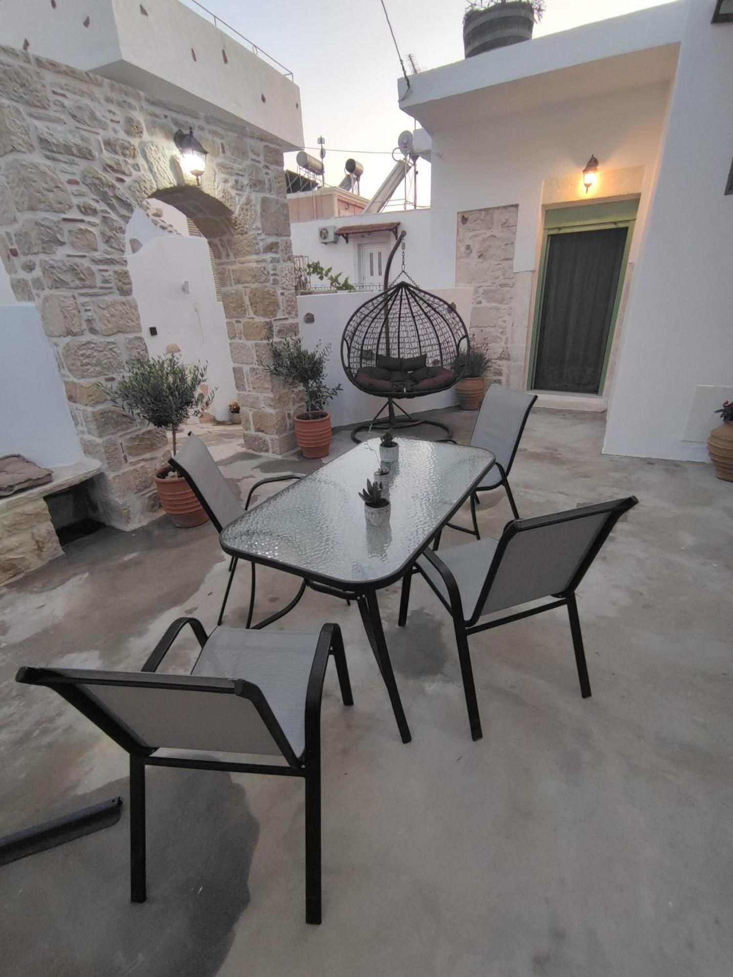 La Maison D Aspasia Kamilari Exteriör bild