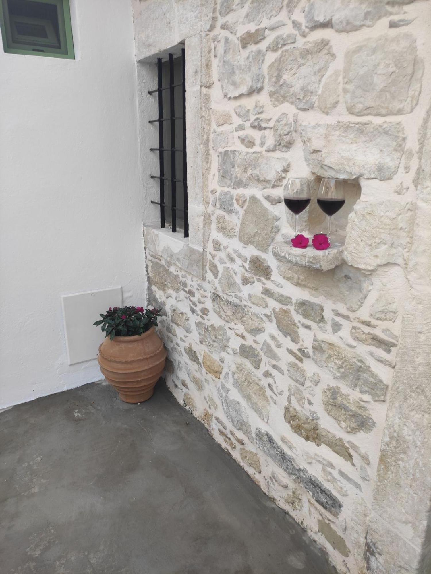 La Maison D Aspasia Kamilari Exteriör bild