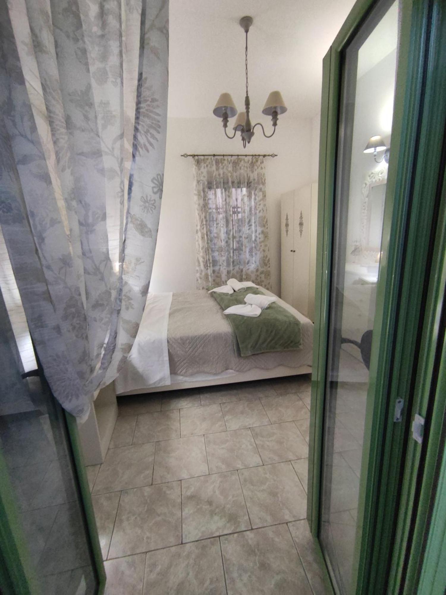 La Maison D Aspasia Kamilari Exteriör bild